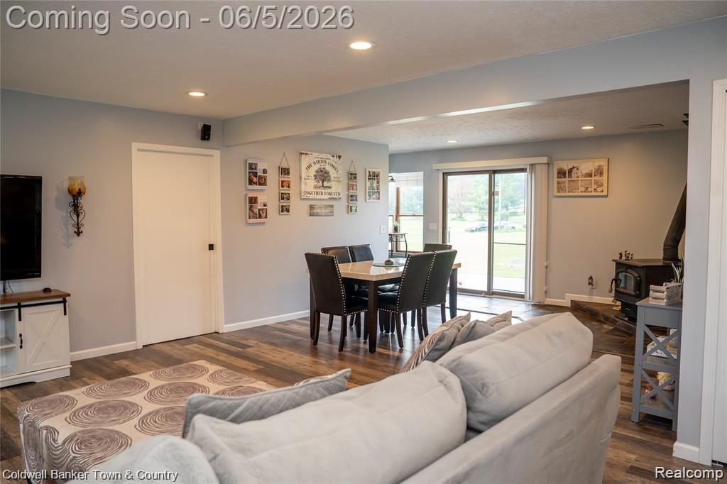 6881 Munsell Road Property Photo 6