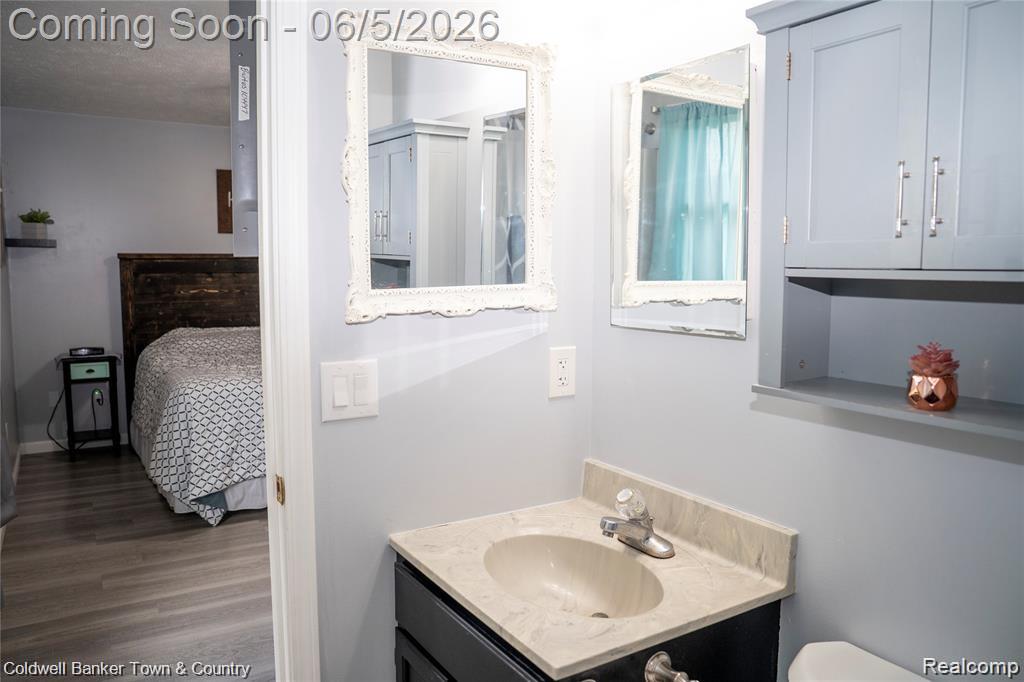 6881 Munsell Road Property Photo 16