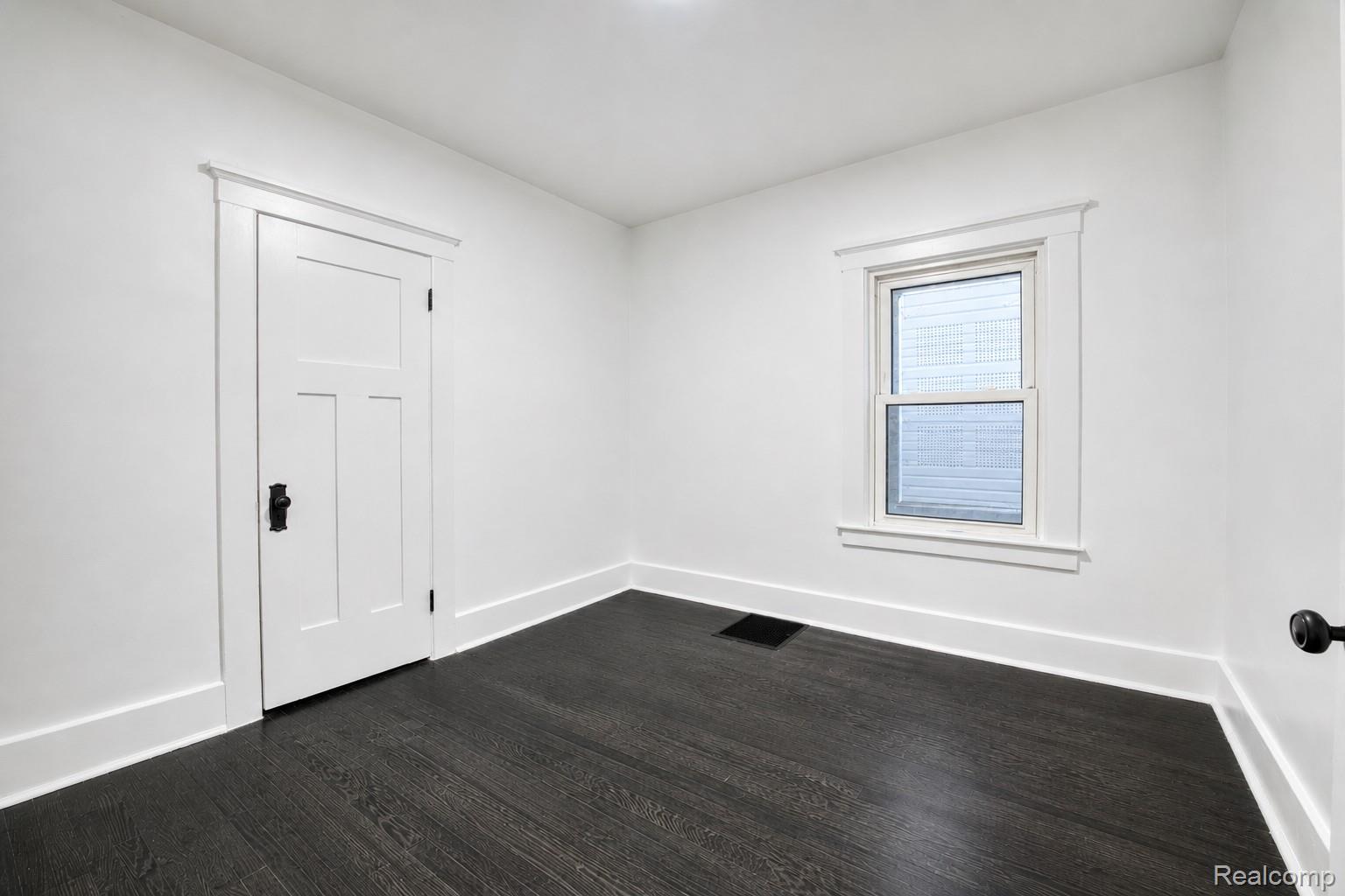 1735 Clairmount Street Property Photo 21