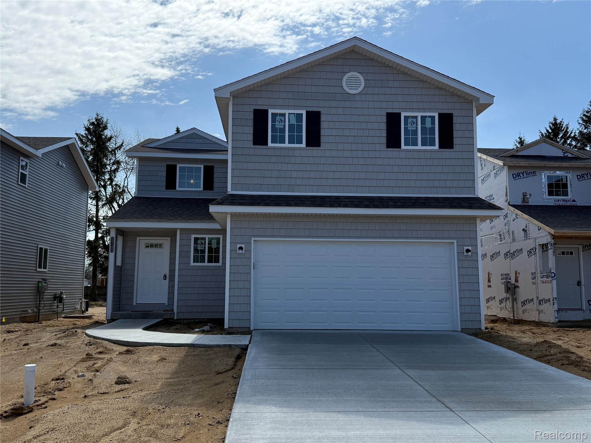 5751 Copper Tree Park Property Photo 2
