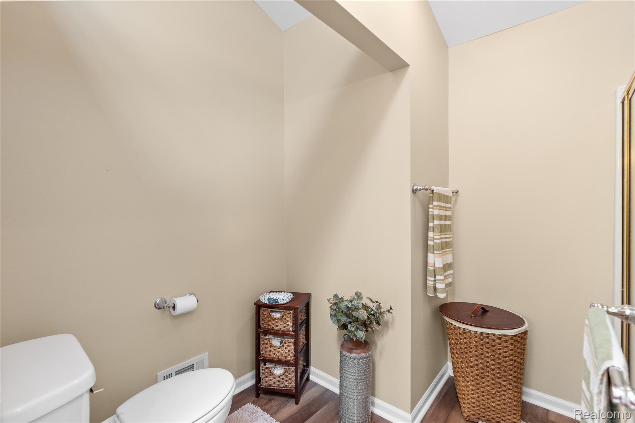 3433 Pinemeadow Court Property Photo 48