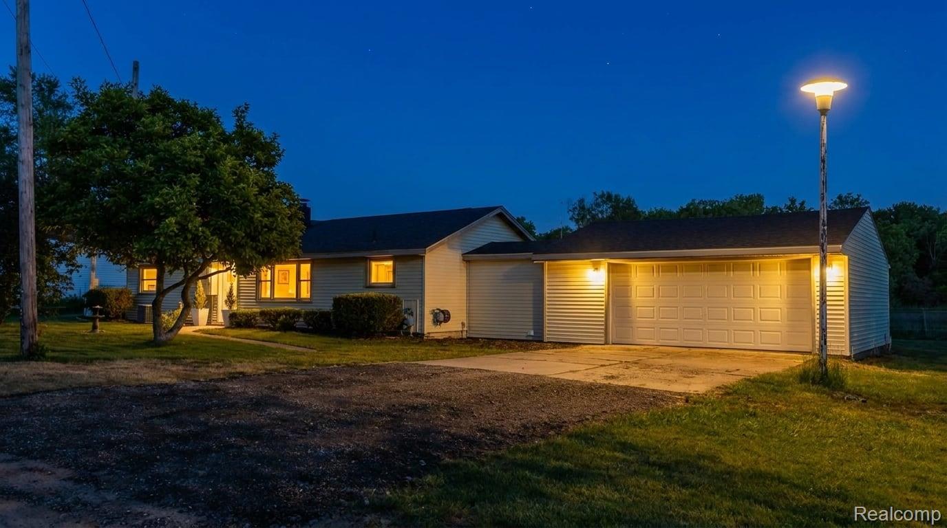 11560 Island Ct Court Property Photo 2