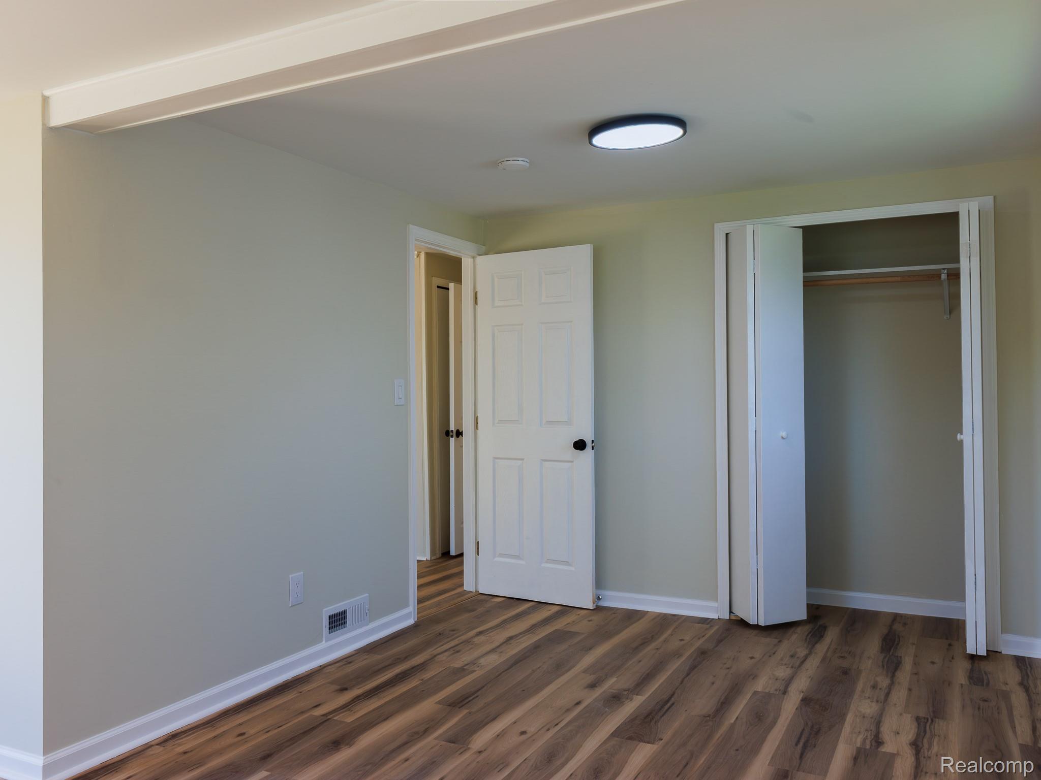 11560 Island Ct Court Property Photo 17