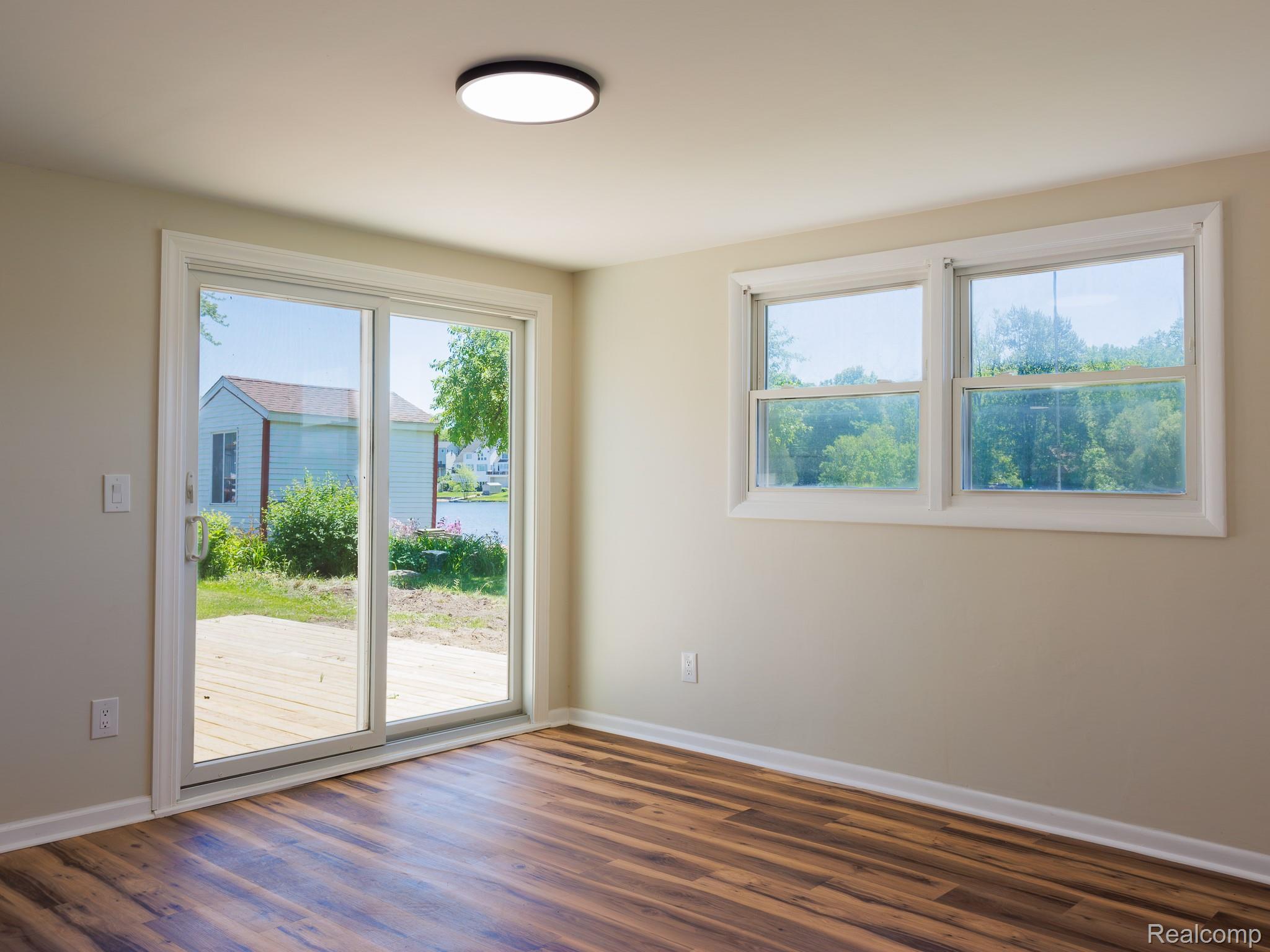 11560 Island Ct Court Property Photo 19