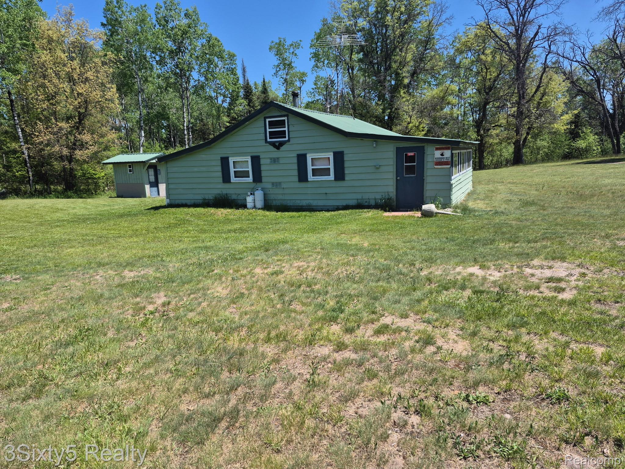 11425 Cherry Trail Property Photo 1