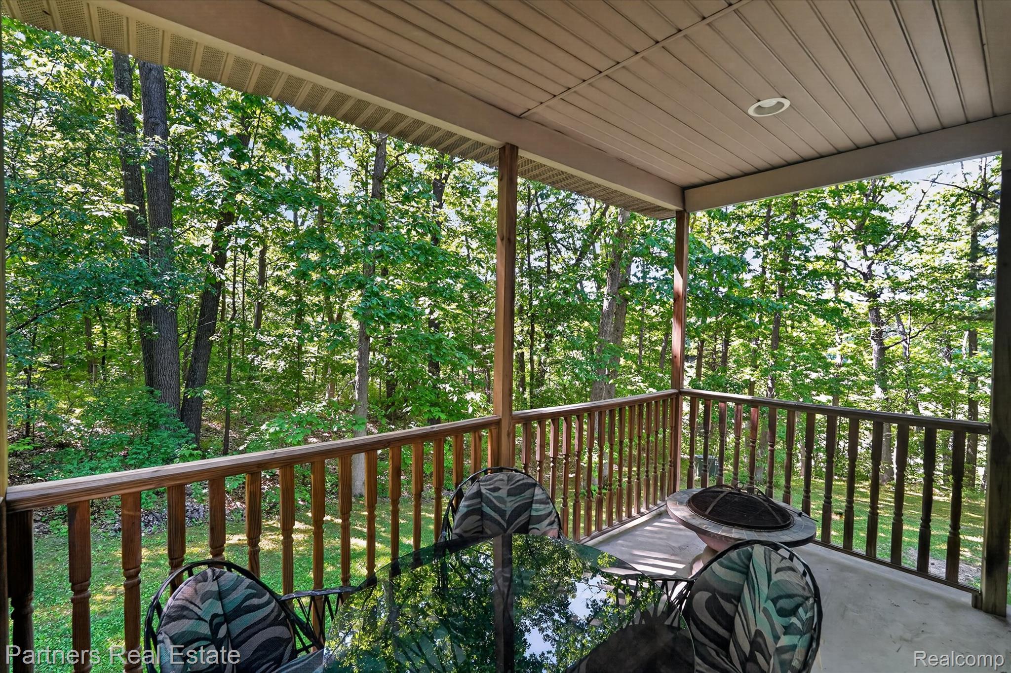 4053 Rolling Acres Drive Property Photo 4