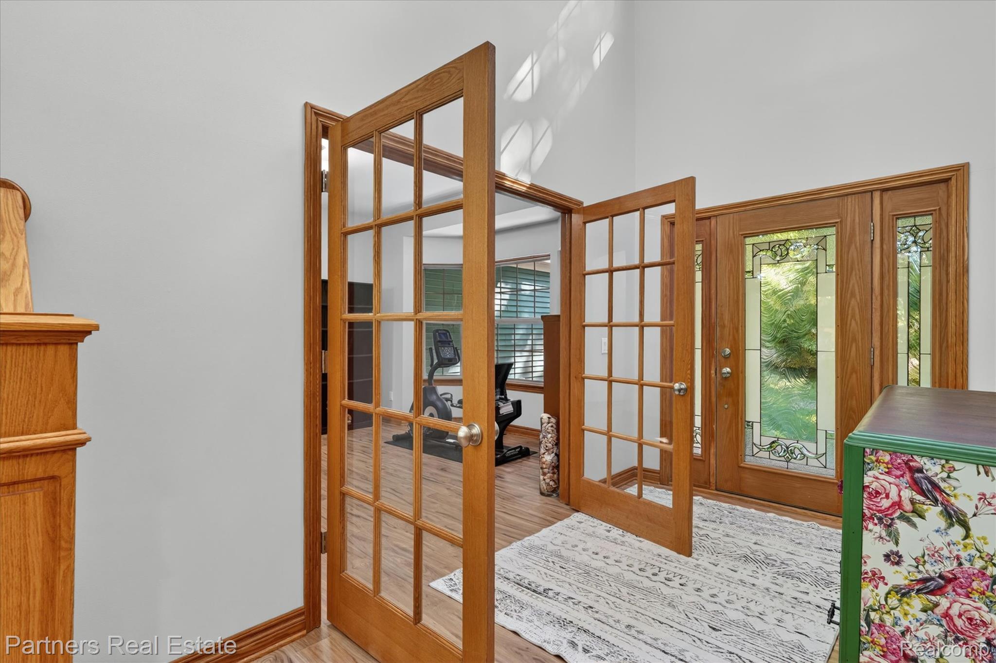4053 Rolling Acres Drive Property Photo 6