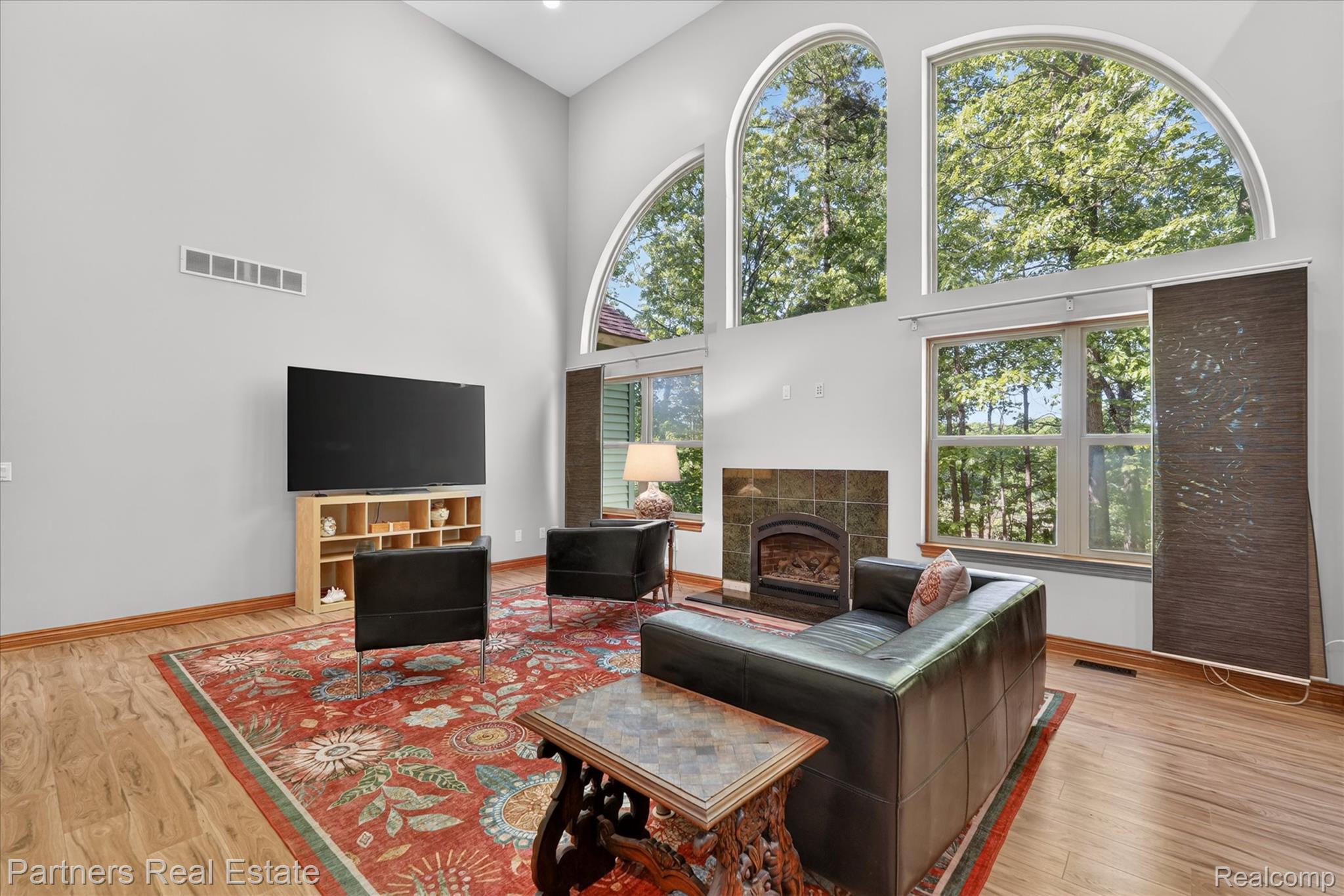 4053 Rolling Acres Drive Property Photo 10