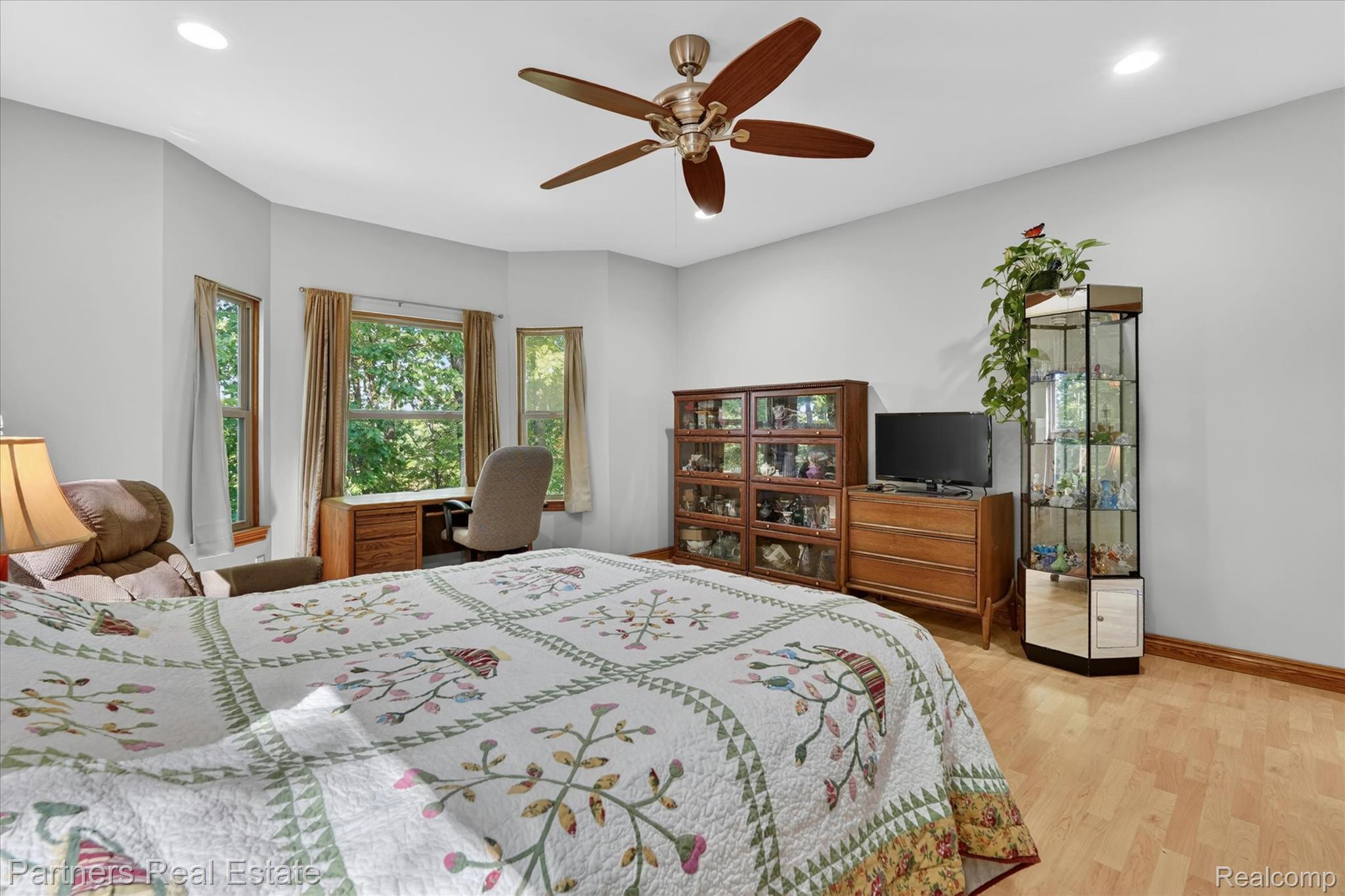 4053 Rolling Acres Drive Property Photo 24