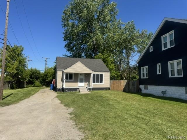 26648 Schoenherr Road Property Photo 2