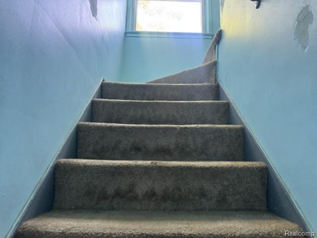 26648 Schoenherr Road Property Photo 16