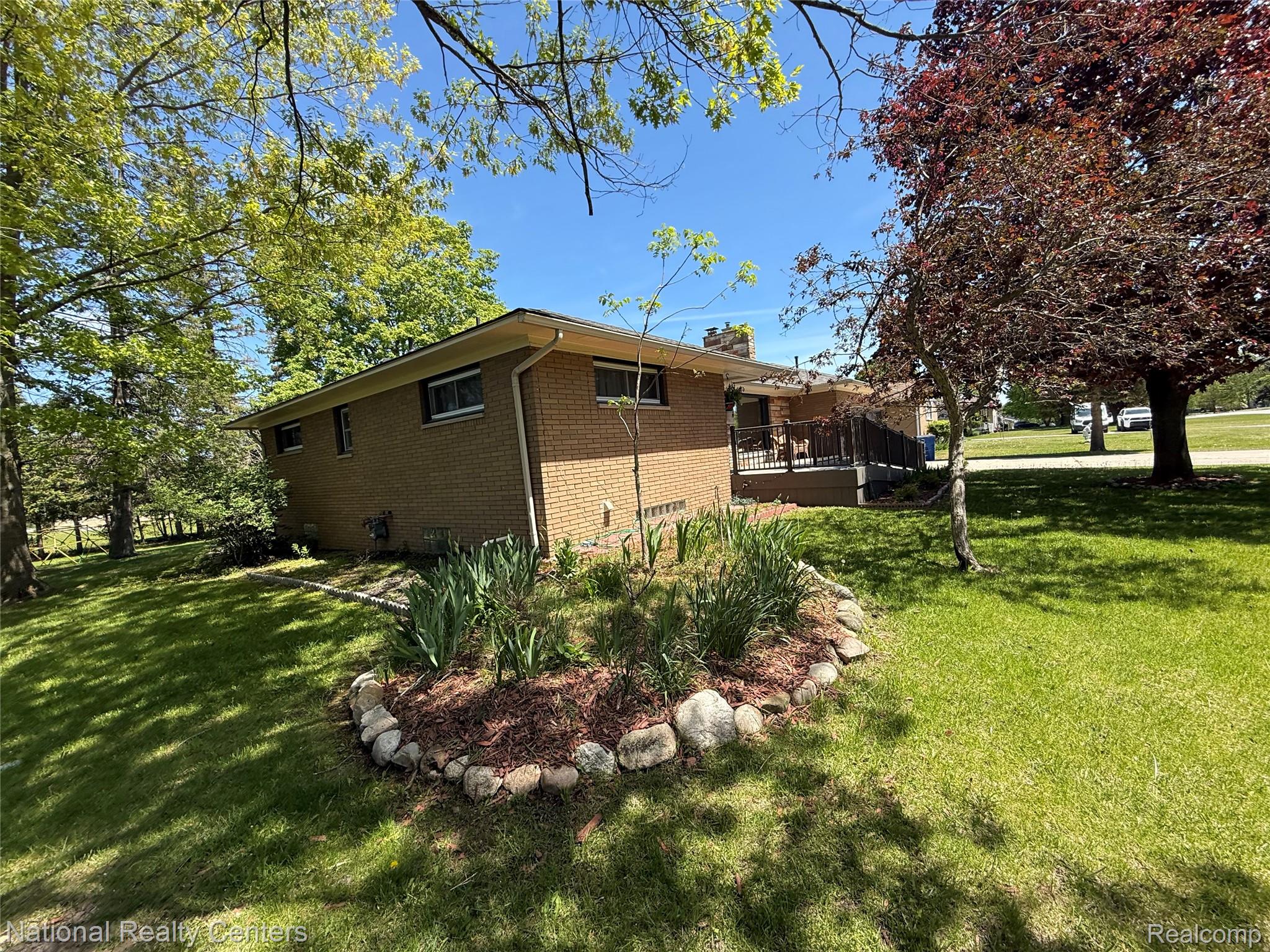 205 Sunset Boulevard Property Photo 4