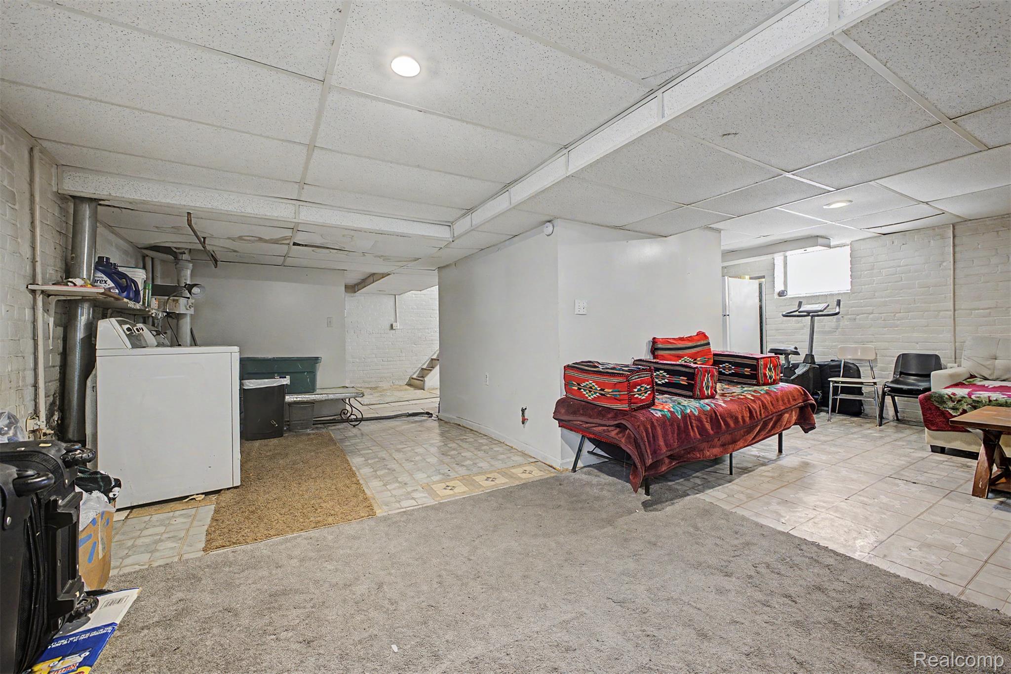 6808 Abington Avenue Property Photo 20