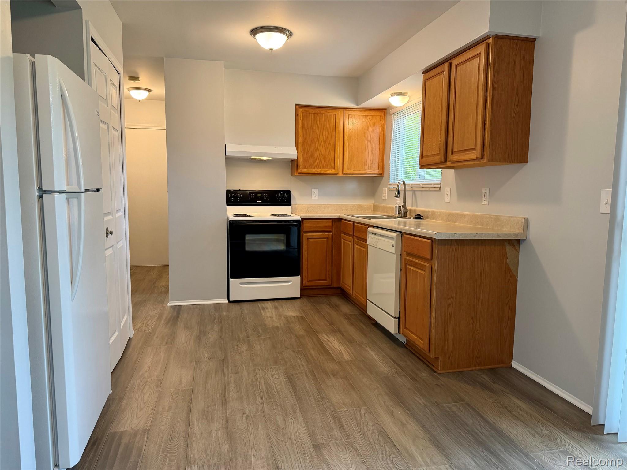1746 Brookline Street Property Photo 8