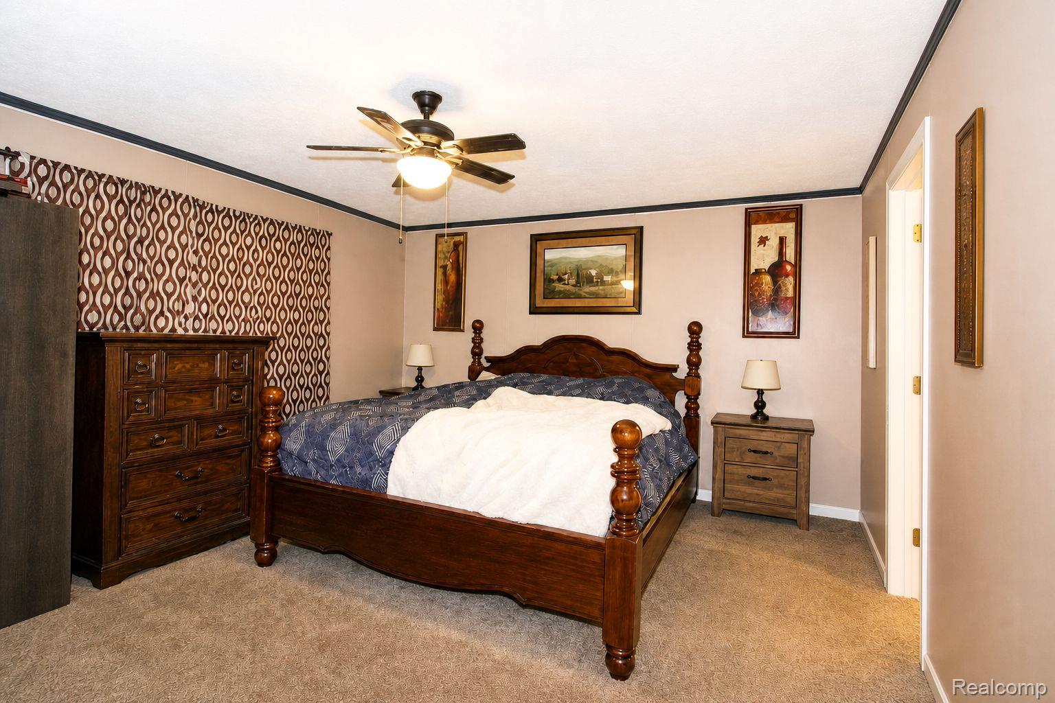 24445 Edwin Drive Property Photo 11