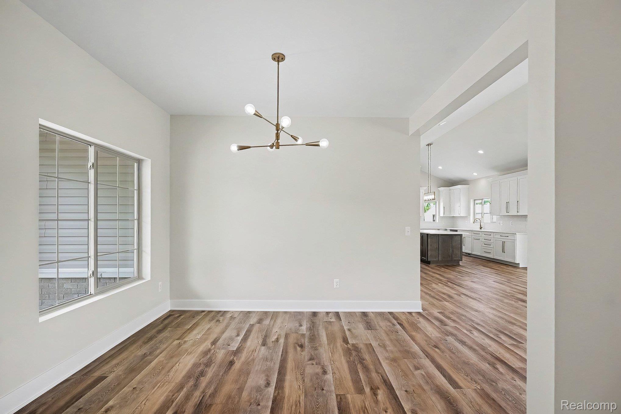 57560 Omo Road Property Photo 8