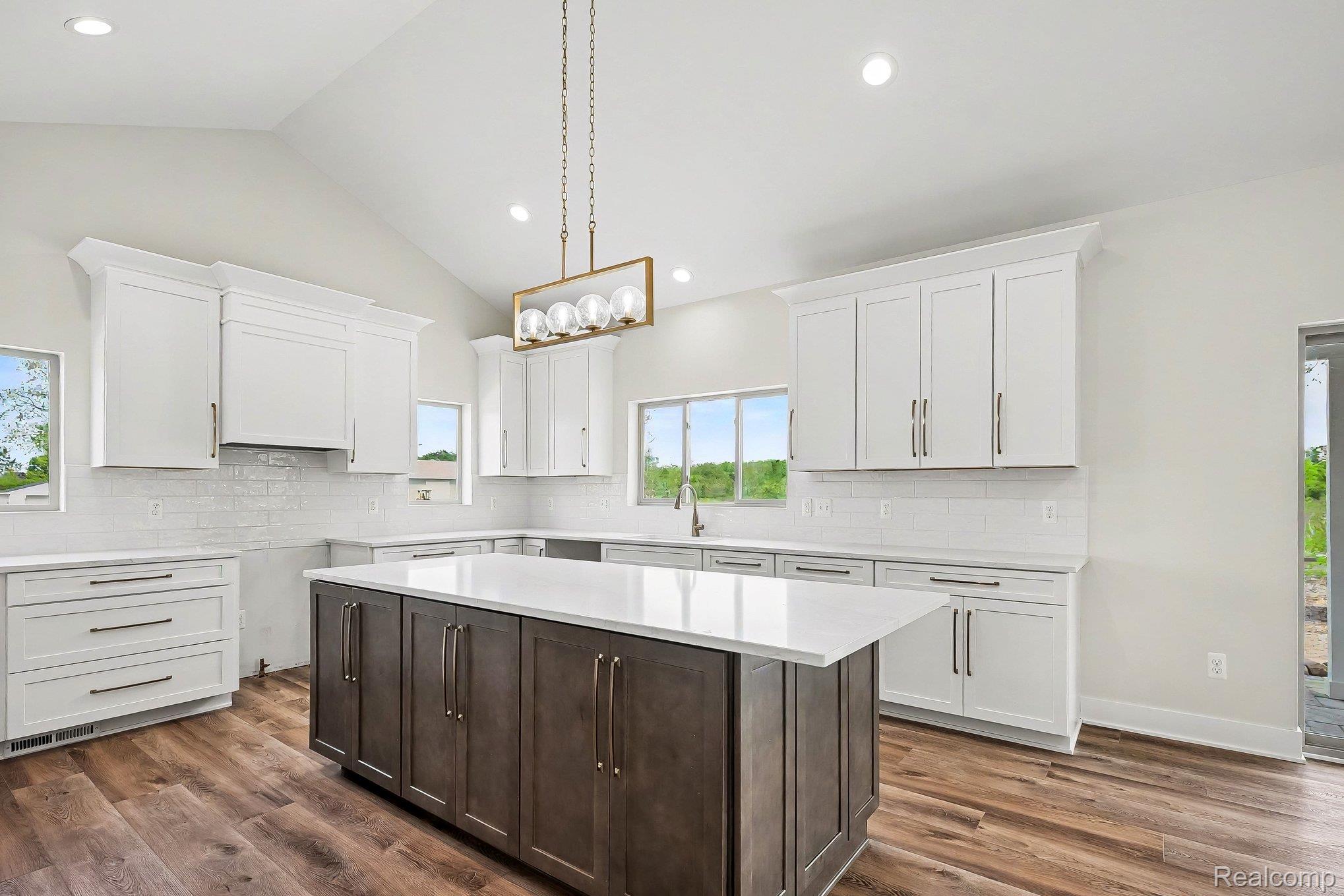 57560 Omo Road Property Photo 13