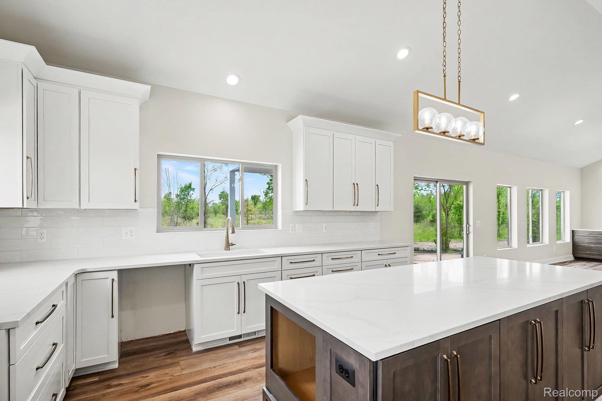 57560 Omo Road Property Photo 15