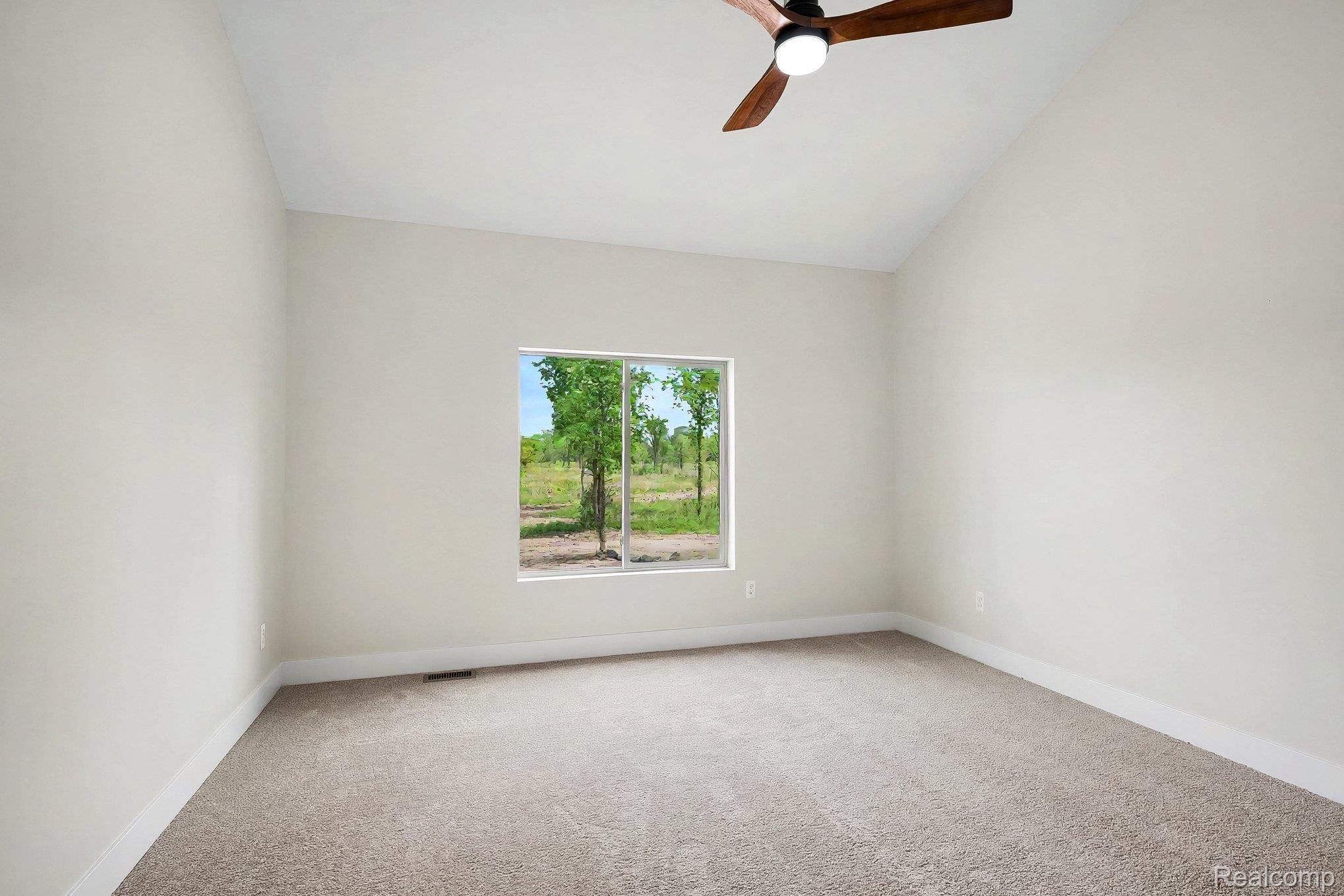 57560 Omo Road Property Photo 17