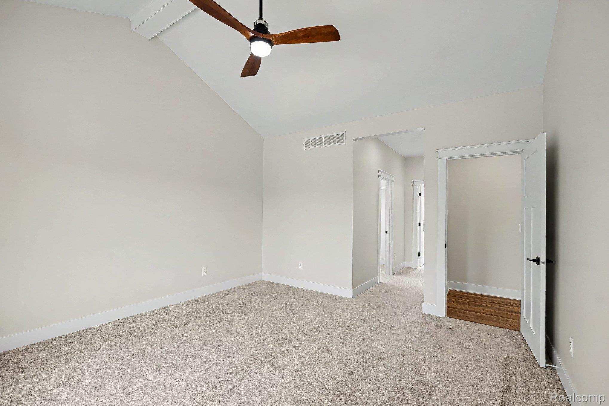 57560 Omo Road Property Photo 18