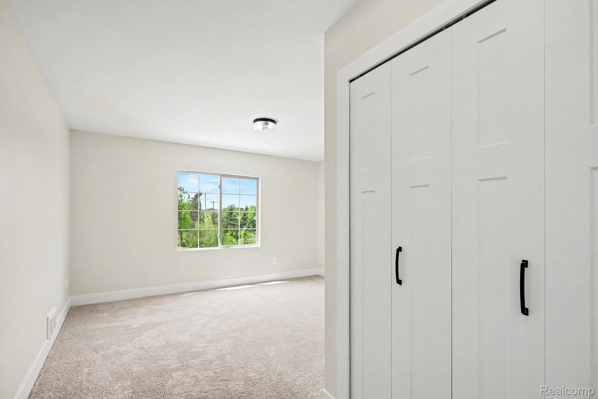57560 Omo Road Property Photo 27