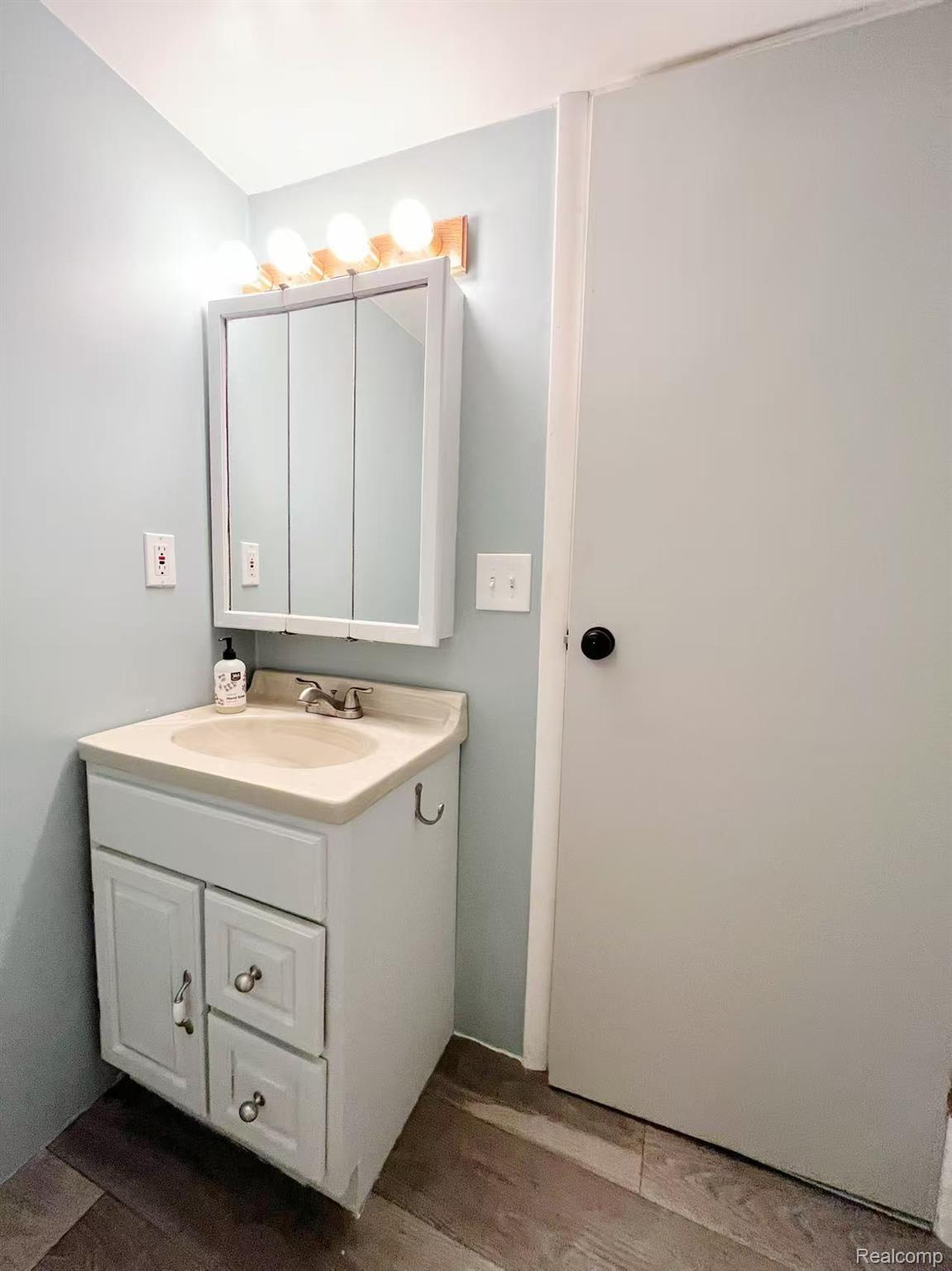 3303 Chester Road Property Photo 30
