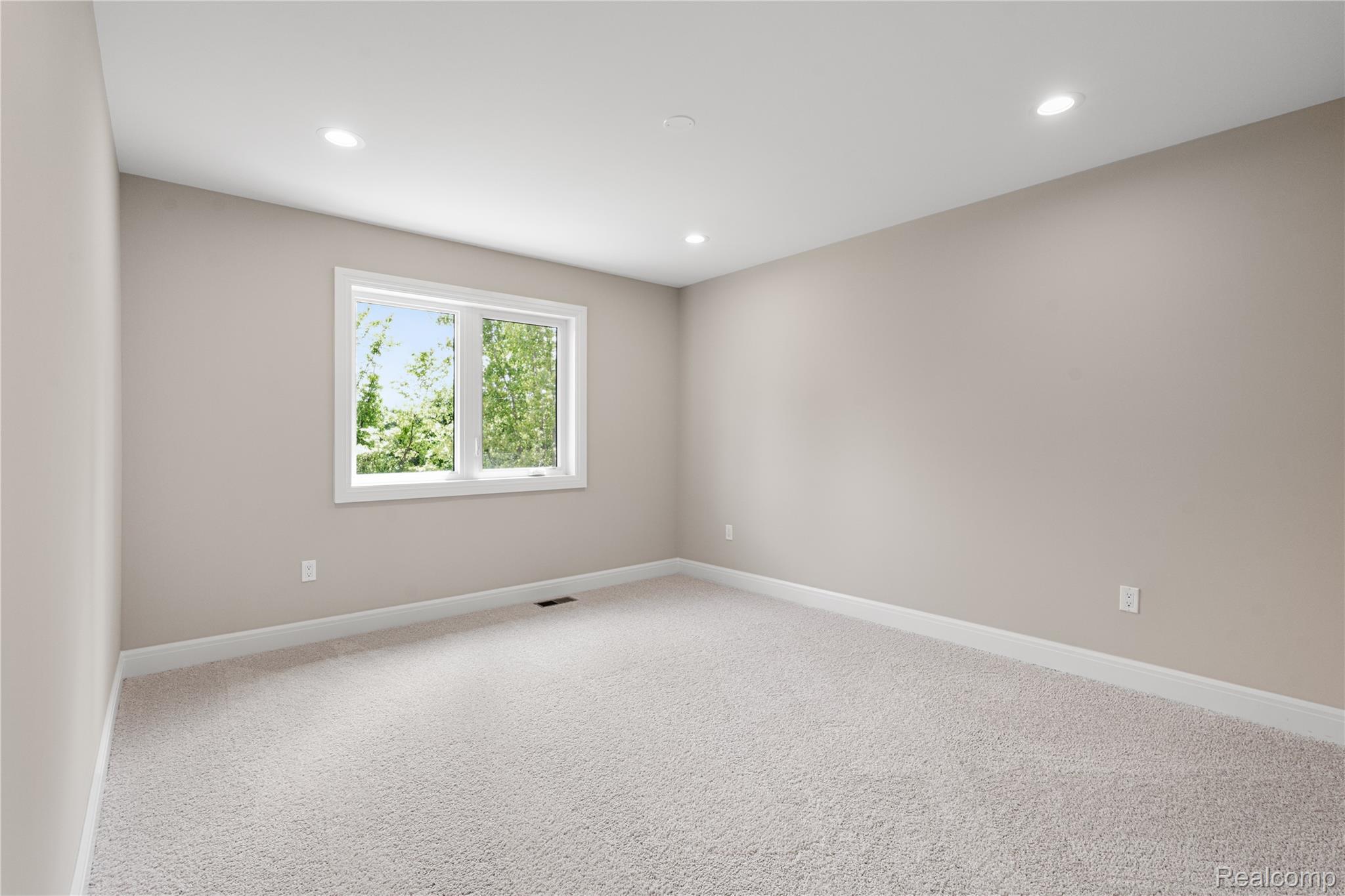 2185 Heidi Drive Property Photo 29