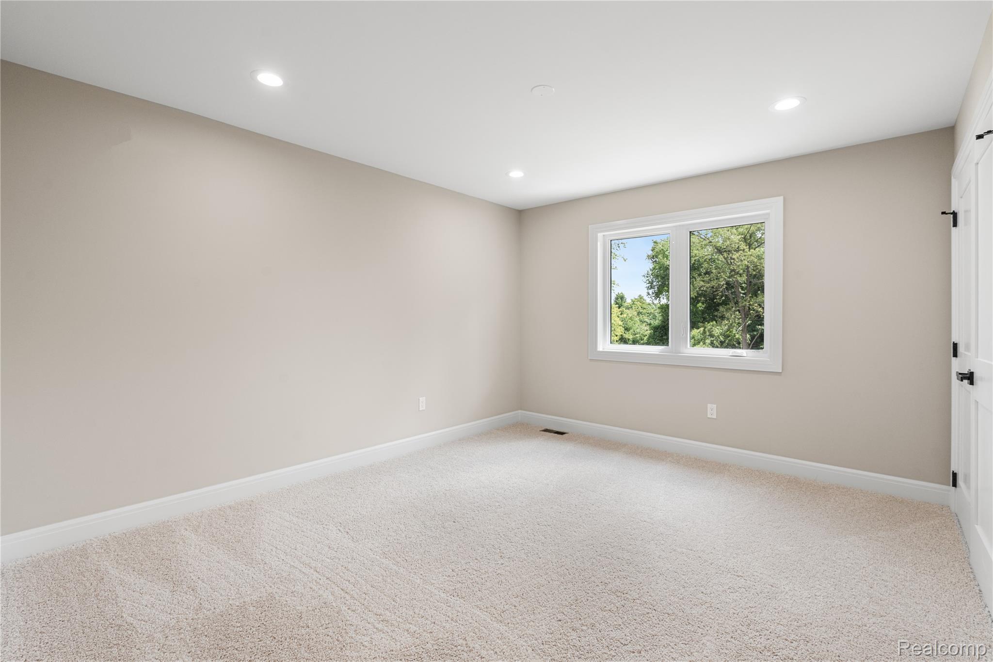 2185 Heidi Drive Property Photo 31
