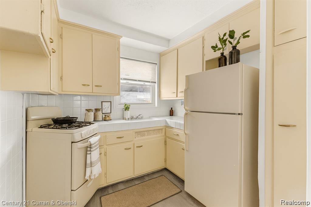 2255 Webb Street Property Photo 9