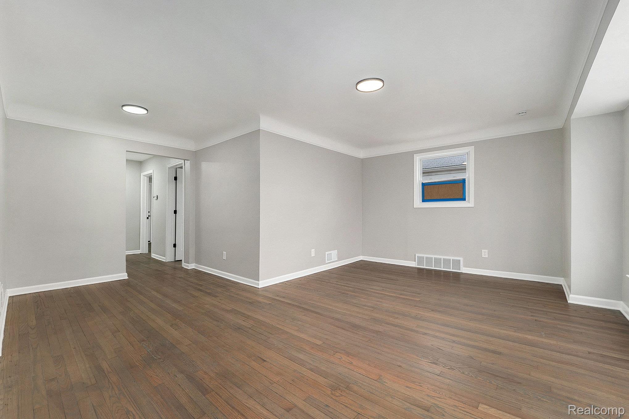 20201 Grandville Avenue Property Photo 5