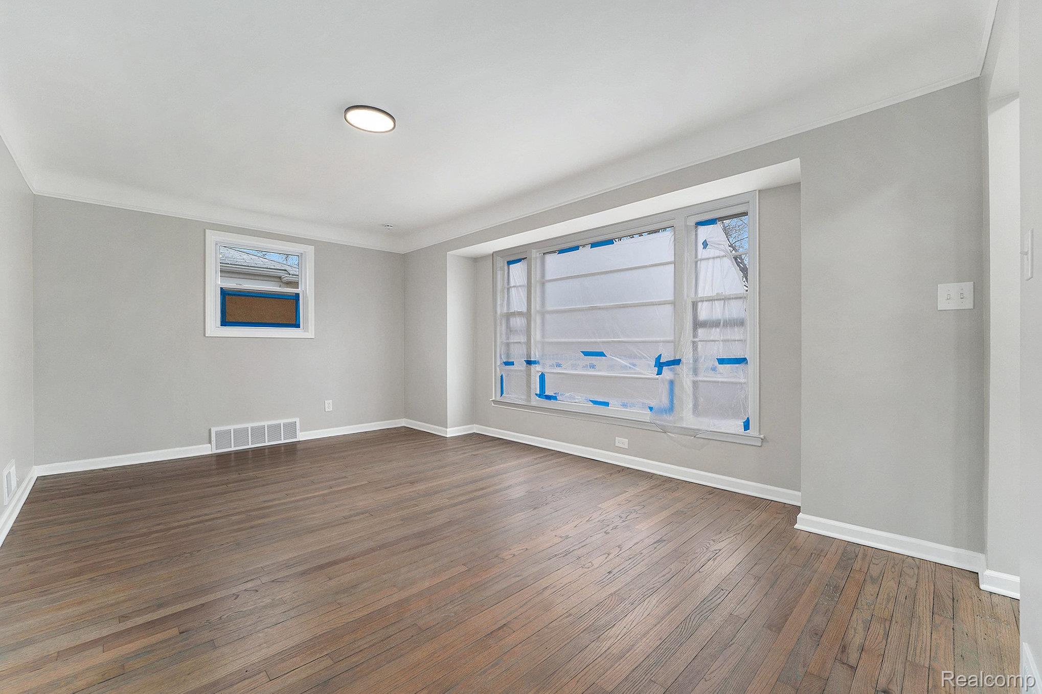 20201 Grandville Avenue Property Photo 7