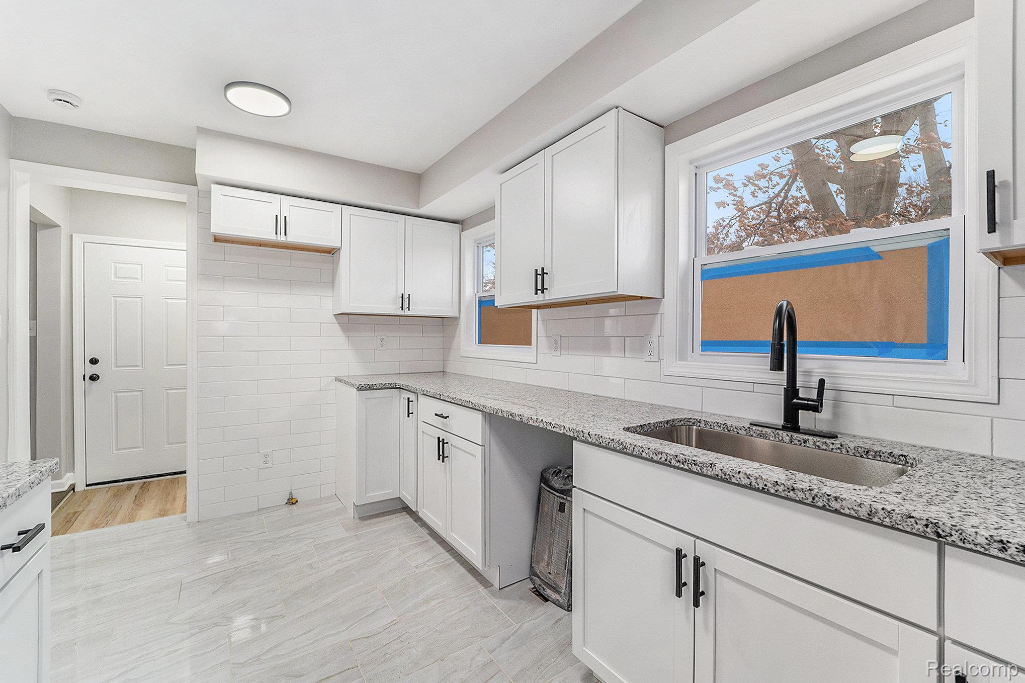 20201 Grandville Avenue Property Photo 9