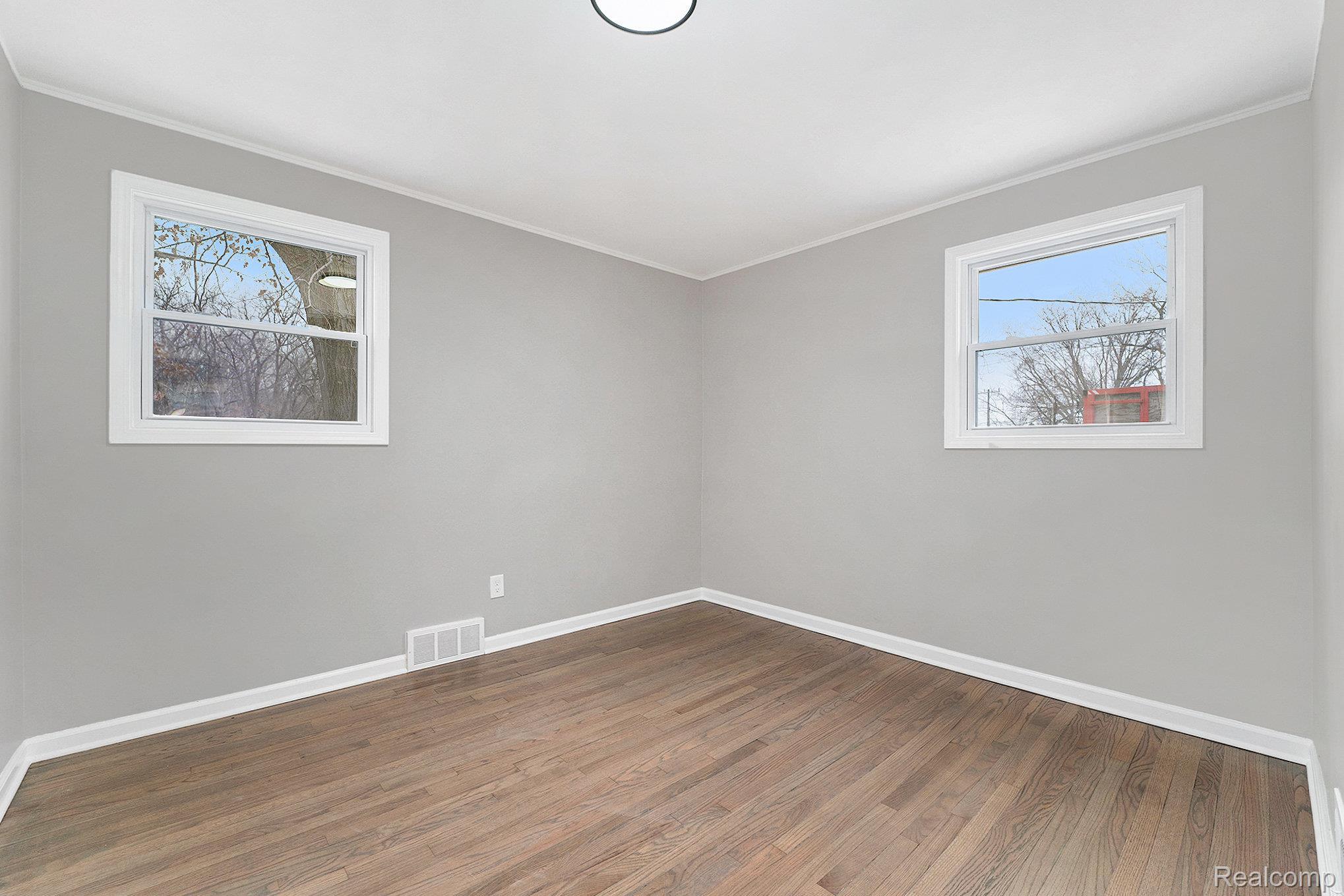 20201 Grandville Avenue Property Photo 18