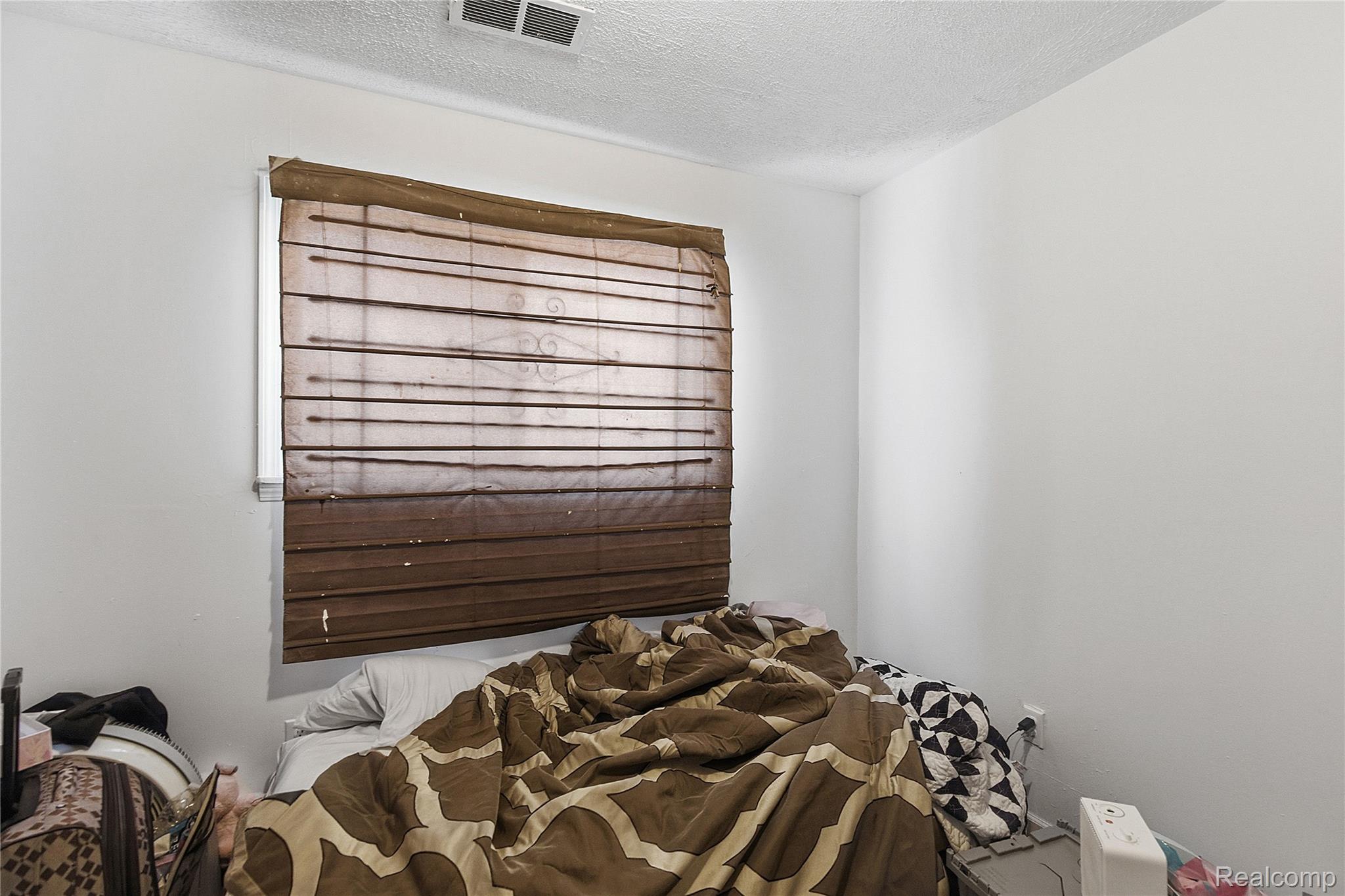 6075 Ashton Avenue Property Photo 12