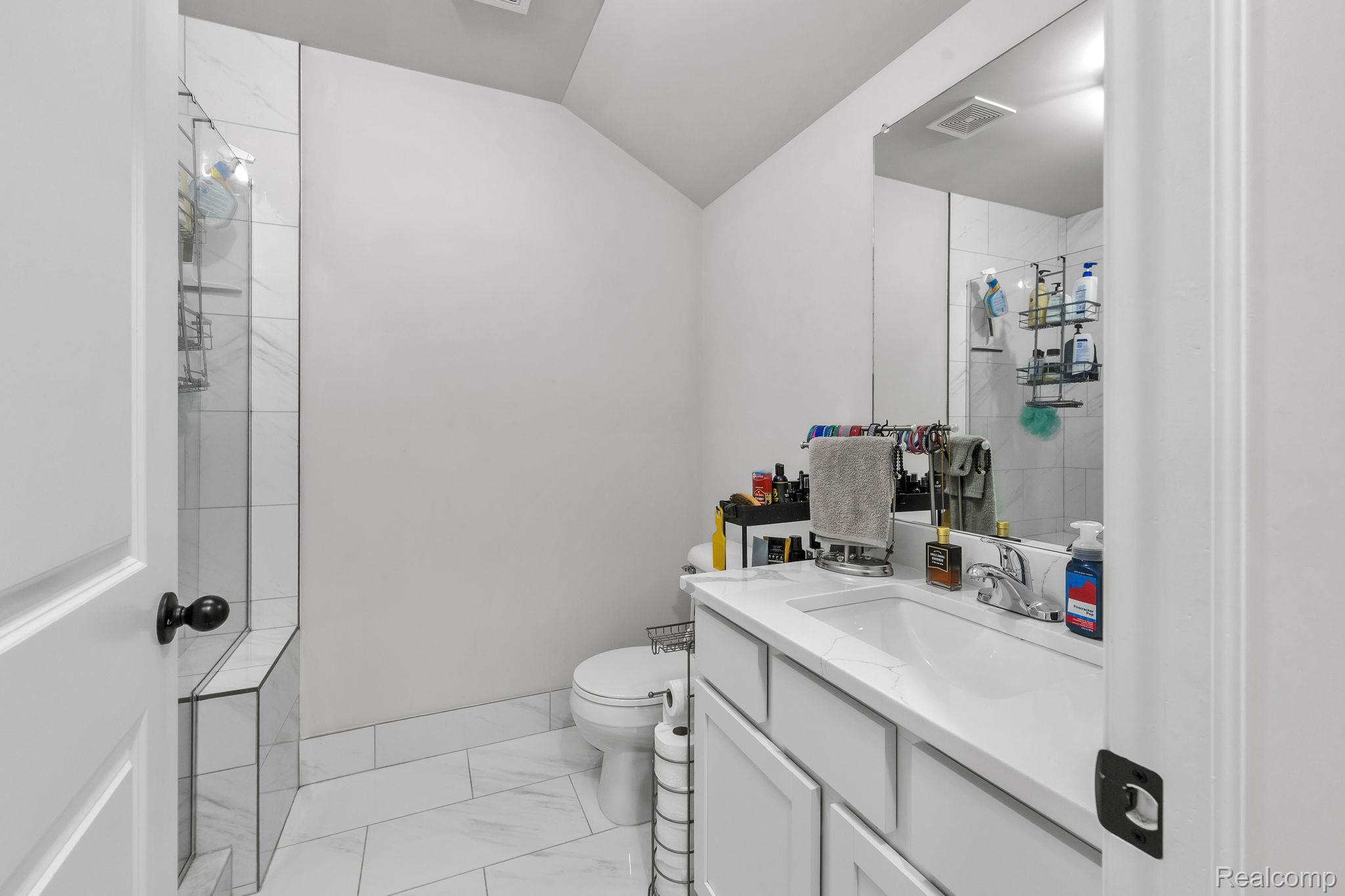 3173 Roma Court Property Photo 20