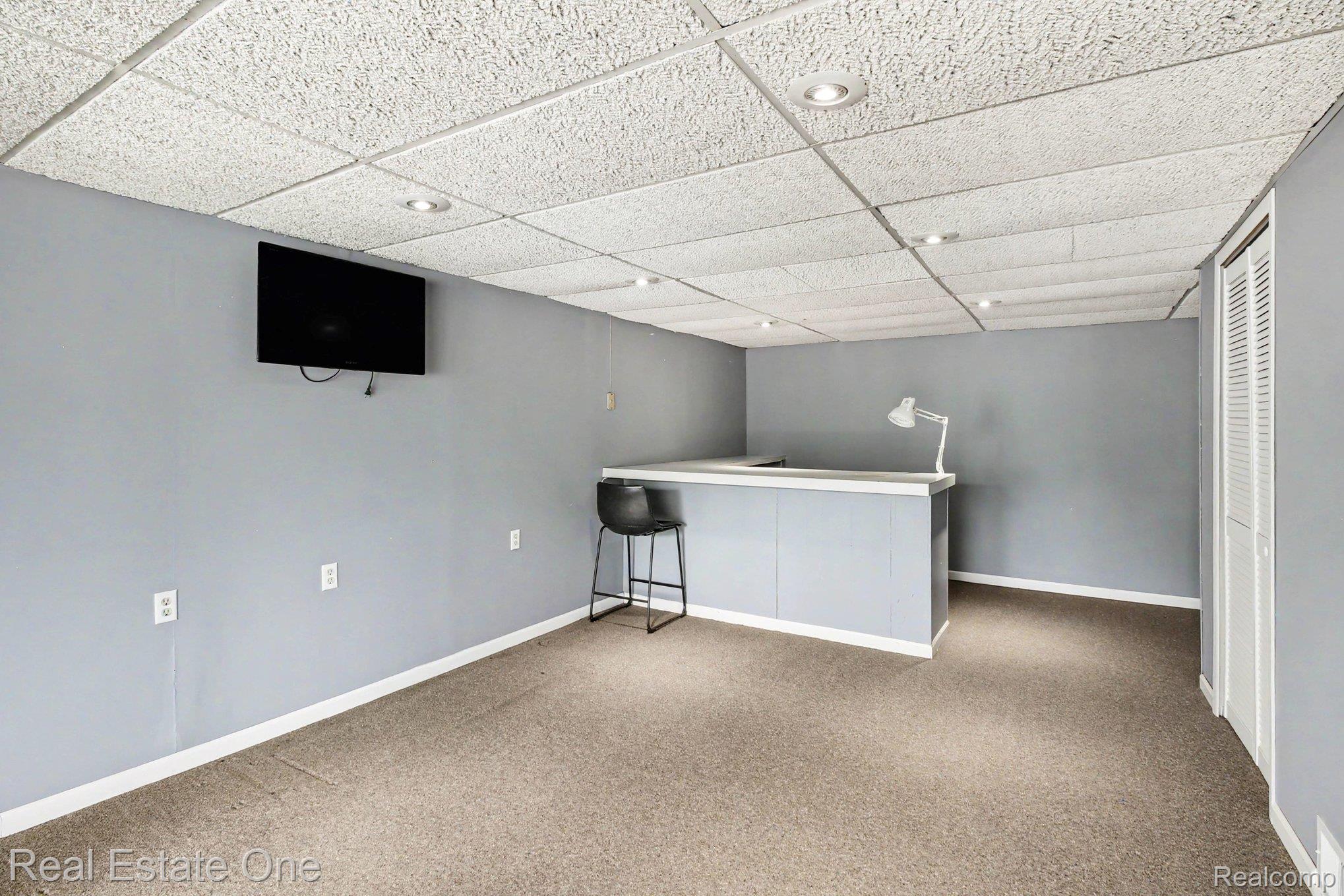 520 W Huron Street Property Photo 17