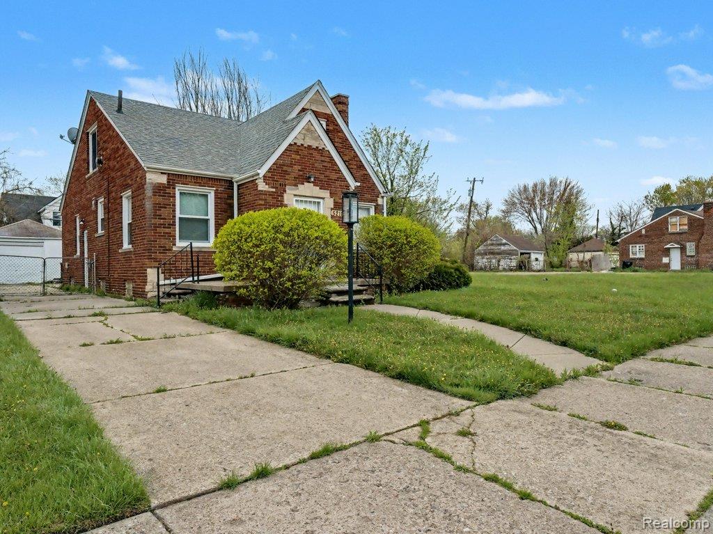 5211 Nottingham Road Property Photo 5
