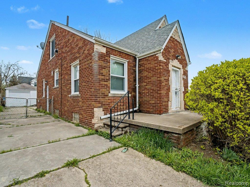 5211 Nottingham Road Property Photo 6