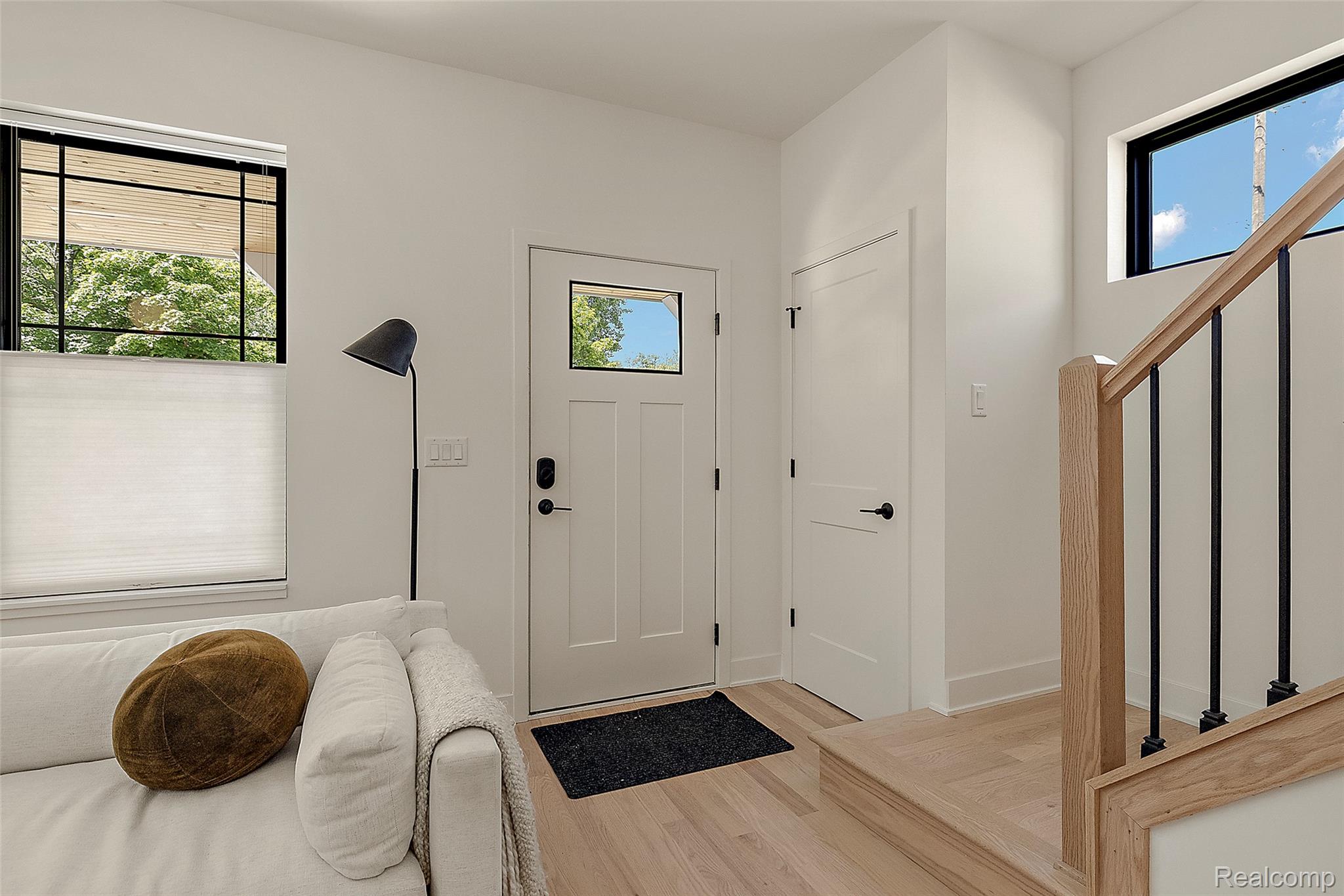 1482 Fischer Street Property Photo 4