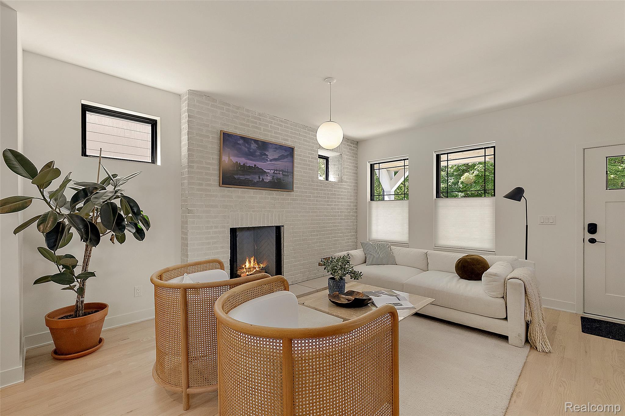 1482 Fischer Street Property Photo 7