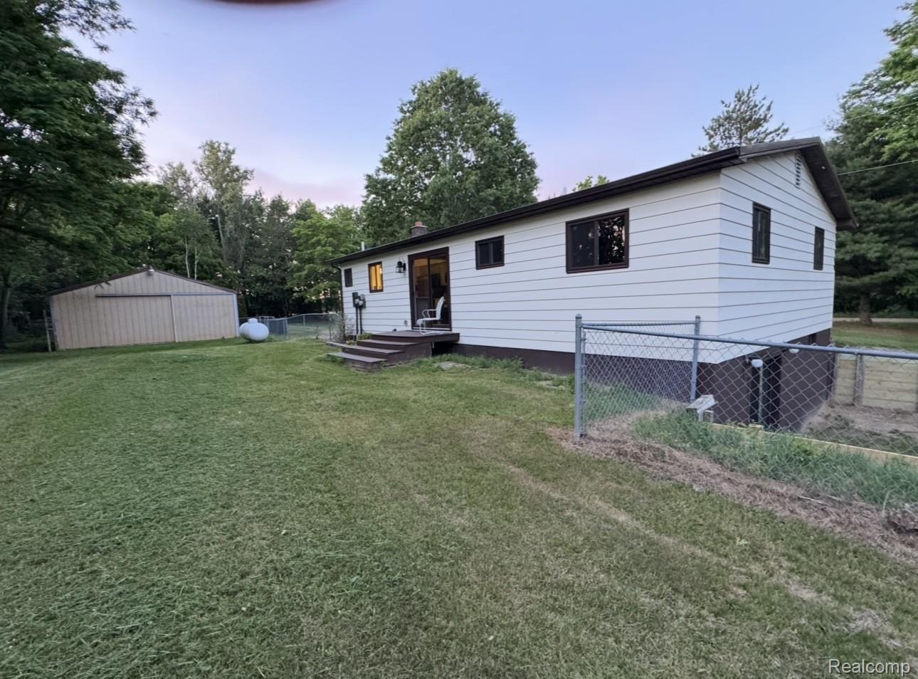 5215 Schlaud Road Property Photo 10