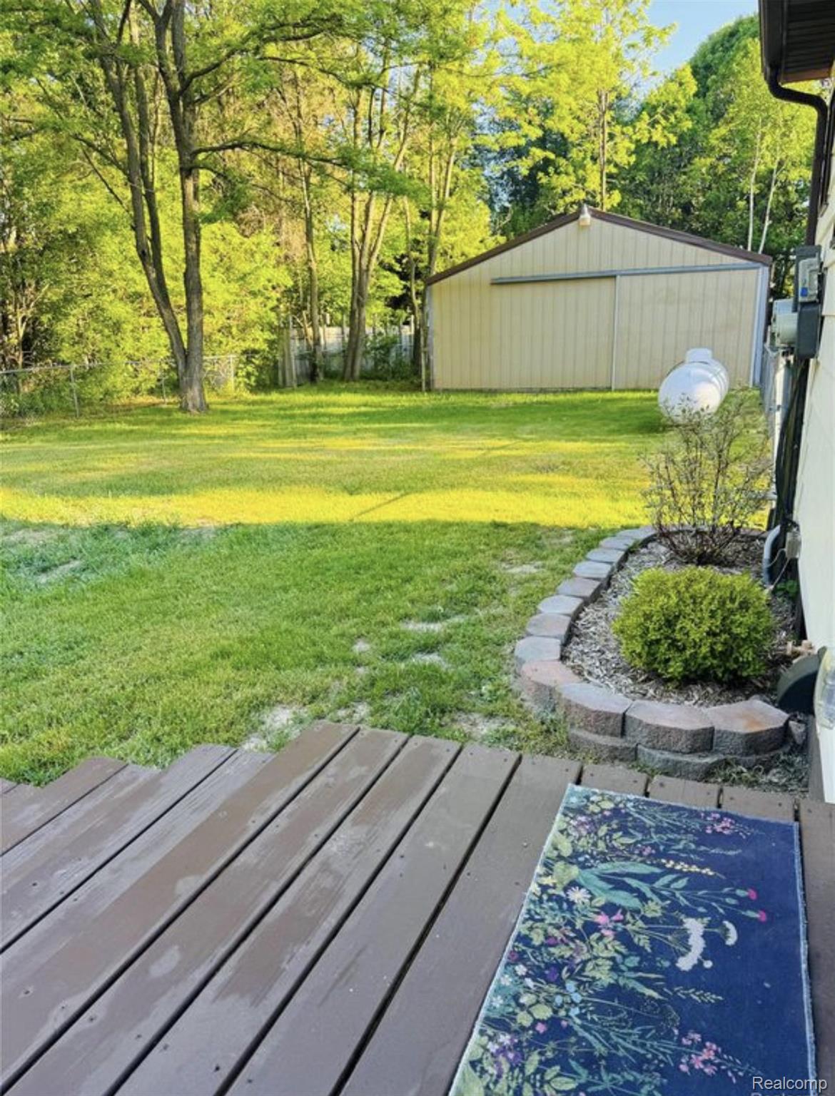 5215 Schlaud Road Property Photo 11