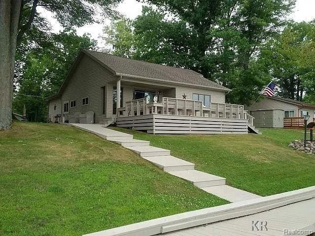 4181 S Oak Drive Property Photo 2