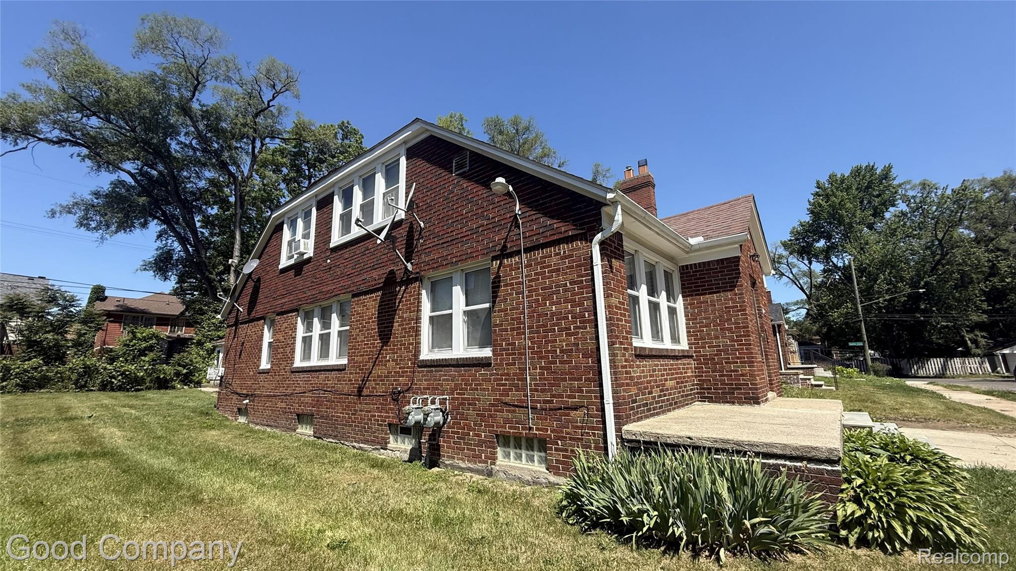 17403 Quincy Street Property Photo 1