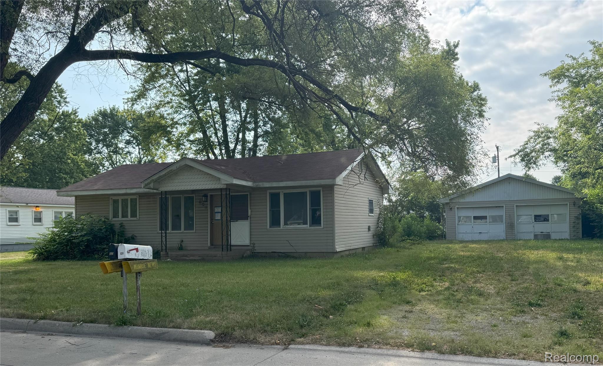 824 Harbor Avenue Property Photo 1