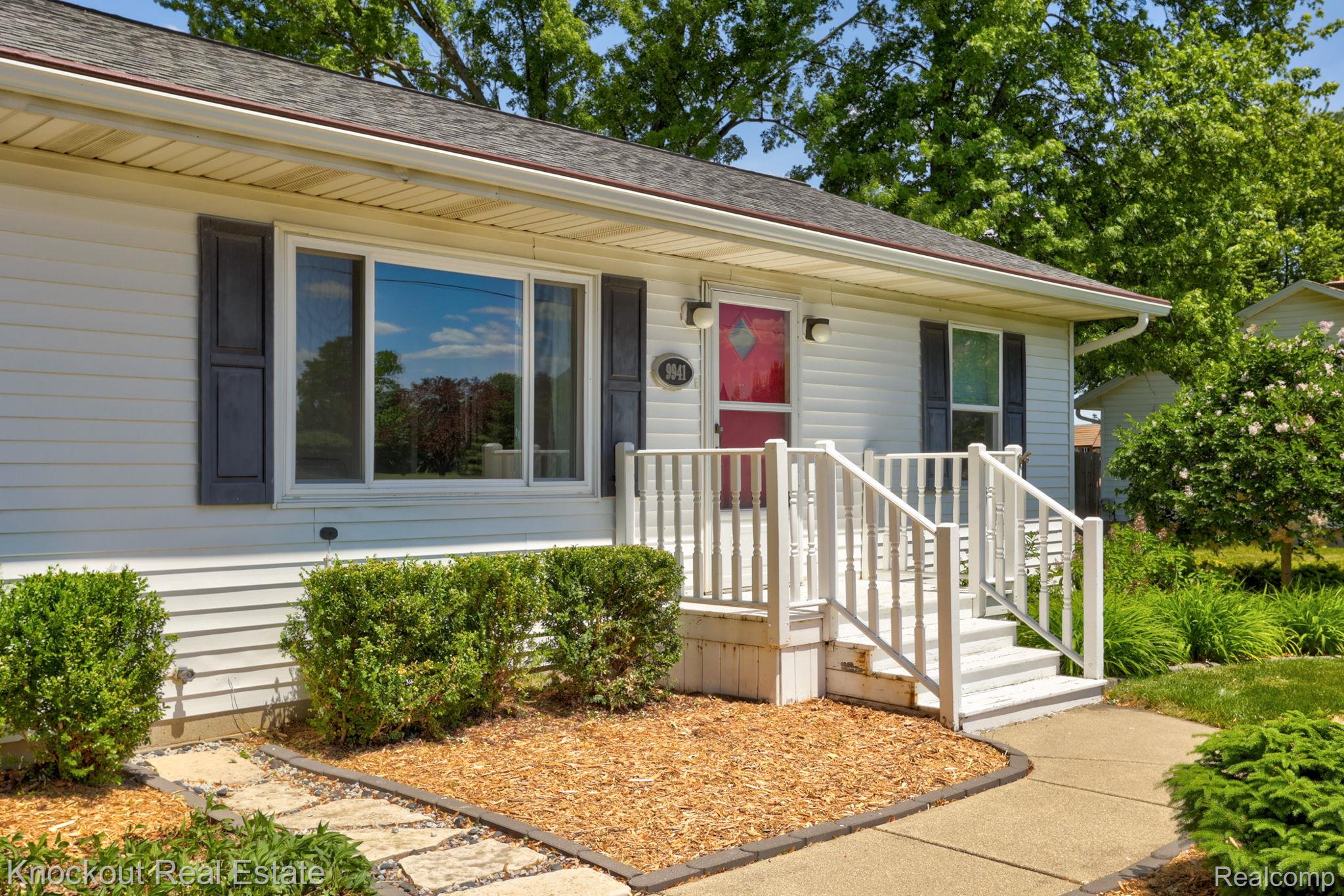 9941 Lange Road Property Photo 4