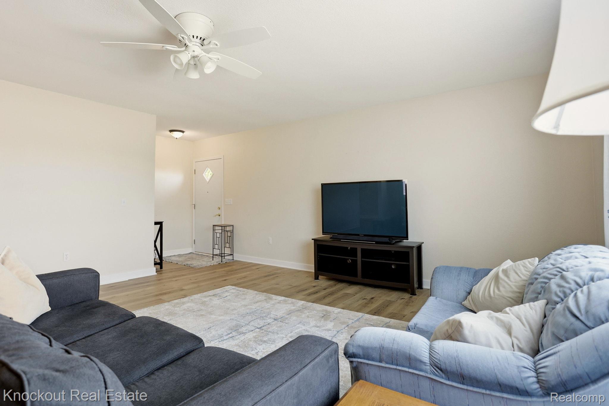 9941 Lange Road Property Photo 7