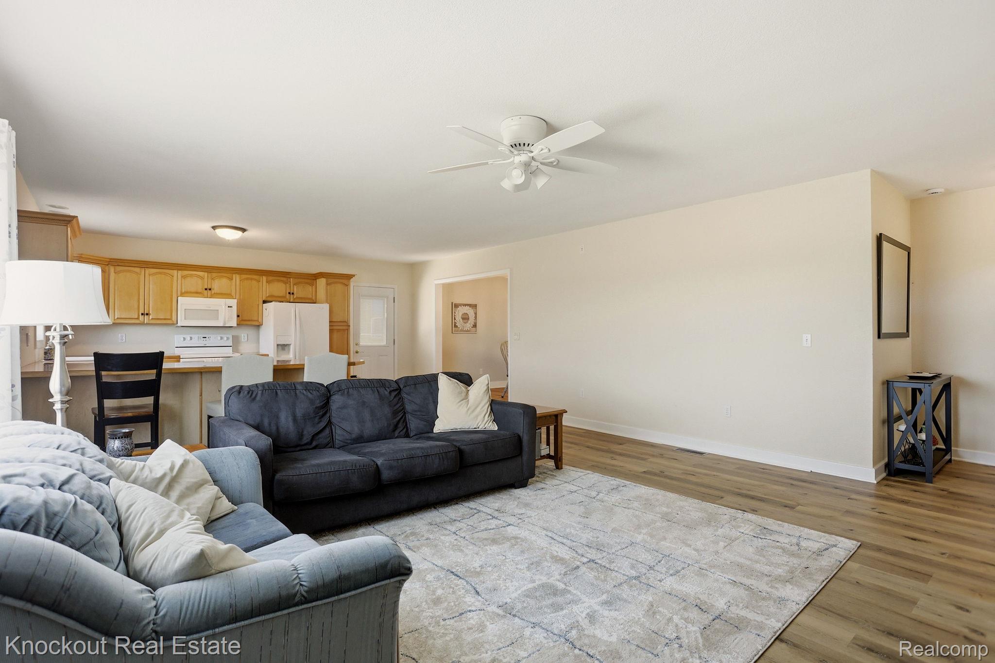 9941 Lange Road Property Photo 10