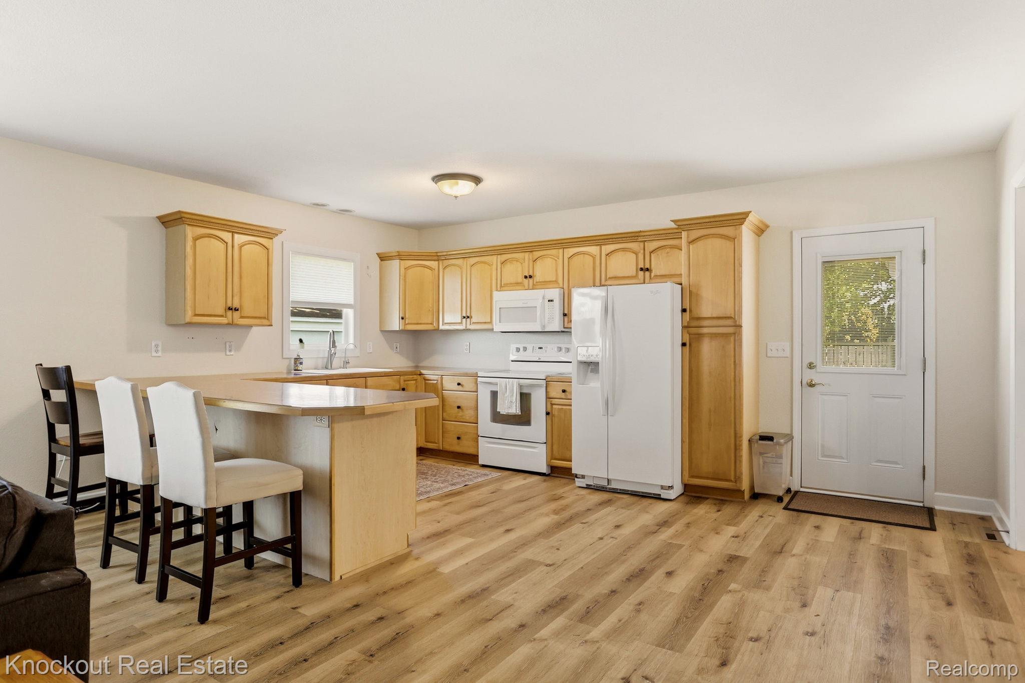 9941 Lange Road Property Photo 11