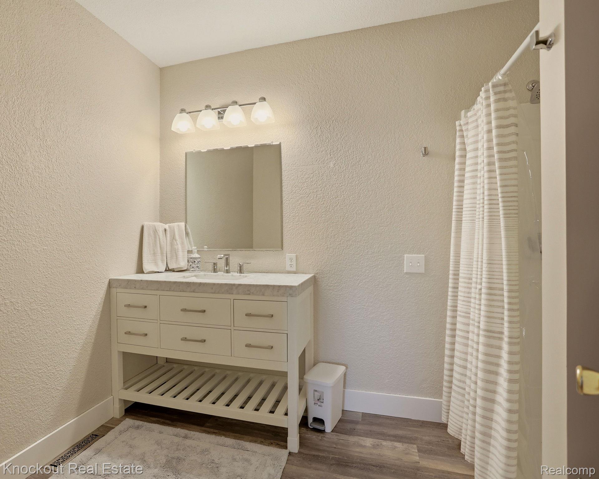 9941 Lange Road Property Photo 27